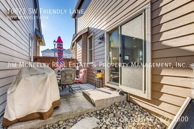 Building Photo - 16873 SW Friendly Ln