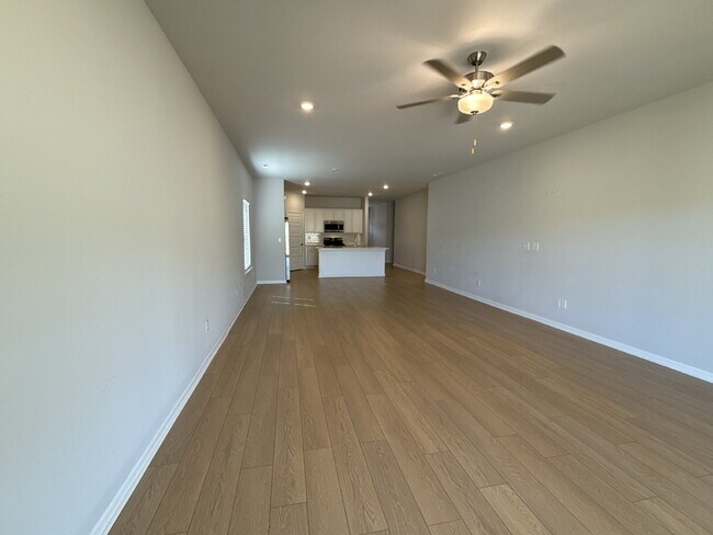 Building Photo - 280 Shangrila Wy