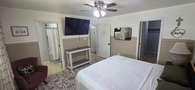 Building Photo - 624 S Vaughn Ave