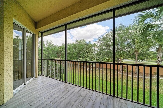 Building Photo - 8261 Miramar Way