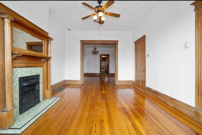 Building Photo - 1518 N Oakley Blvd