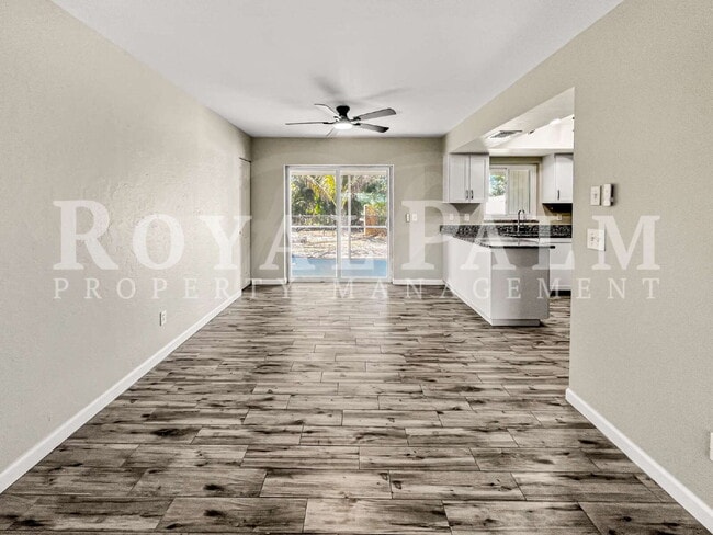 Building Photo - 18660 Miami Blvd