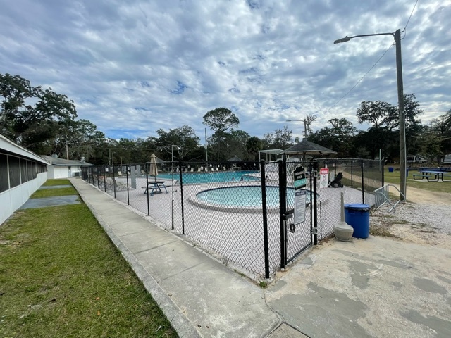 Building Photo - 3000 Clarcona Rd