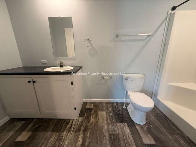 Building Photo - Gorgeous 3/2 Brooksville Available Now !