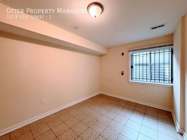 Building Photo - 332 N 41st St