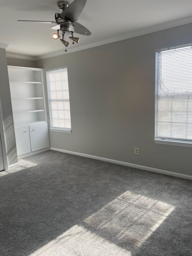 Building Photo - Quaint Townhome in the Heart of North Augusta