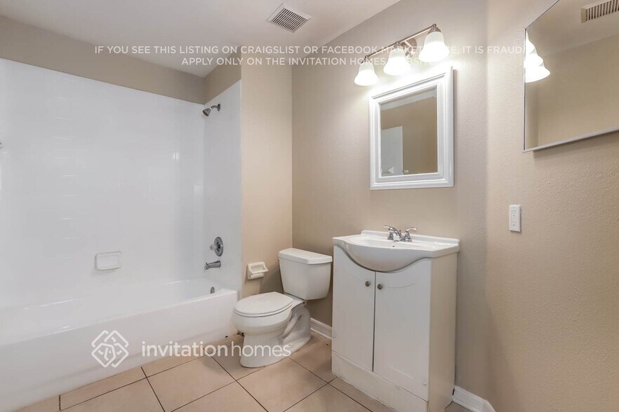 Building Photo - 10503 Walker Vista Dr