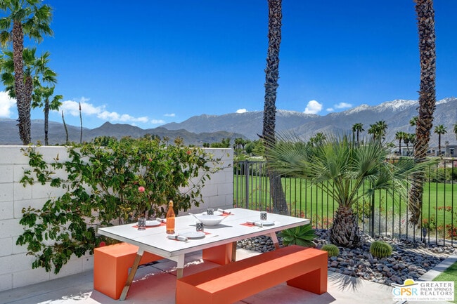 Building Photo - 949 Bernardi Ln