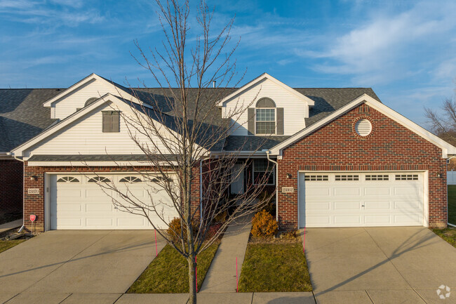 Building Photo - Pinewood Commons