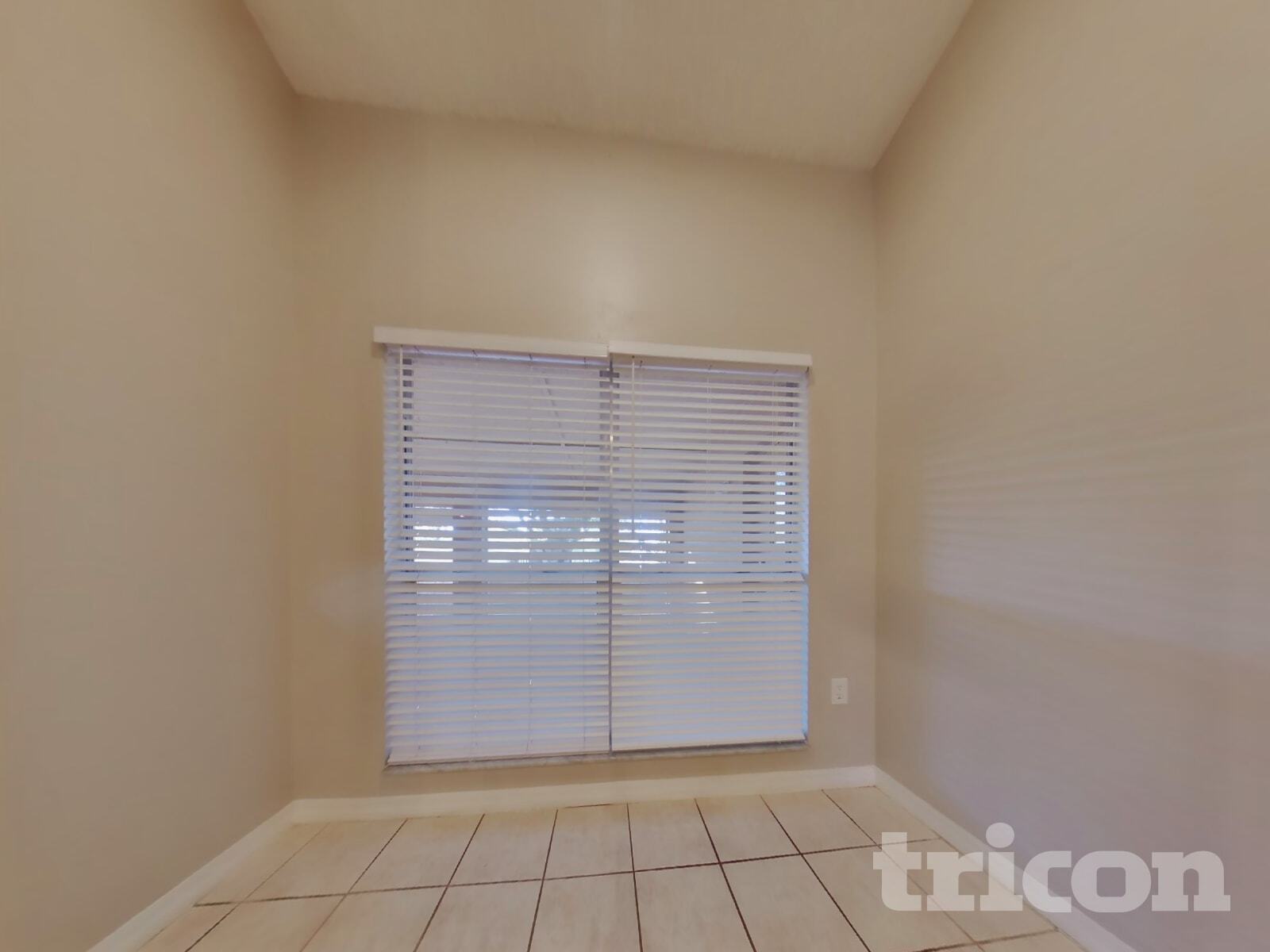 Building Photo - 2009 Kiwi Trail