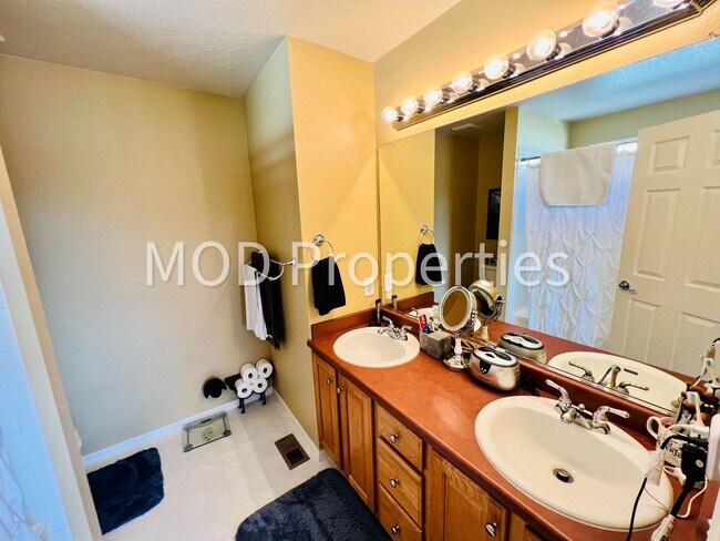 Building Photo - $0 DEPOSIT OPTION. GREEN VALLEY RANCH, CORNER LOT, BIG DECK, LOFT, STAINLESS APPLIANCES!