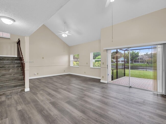Building Photo - 2957 Oak Park Cir