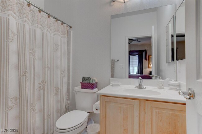 Building Photo - 875 Chaste Ct