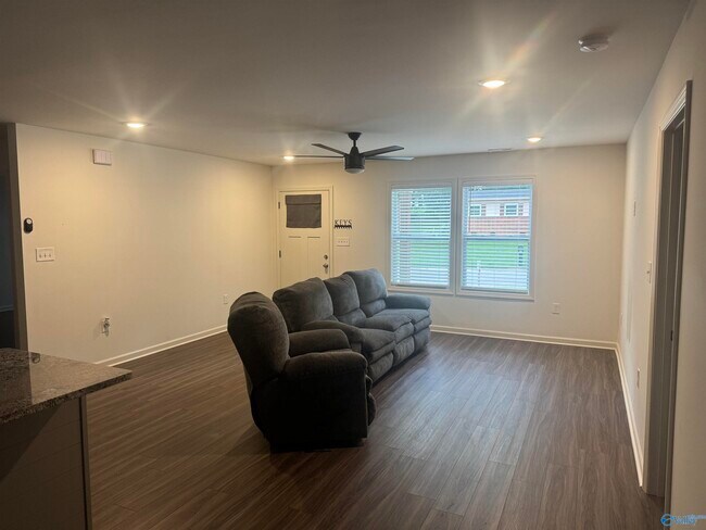 Building Photo - 2117 Atkins Dr NW