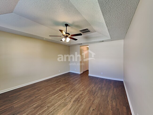 Building Photo - 2895 Majestic Oaks Ln