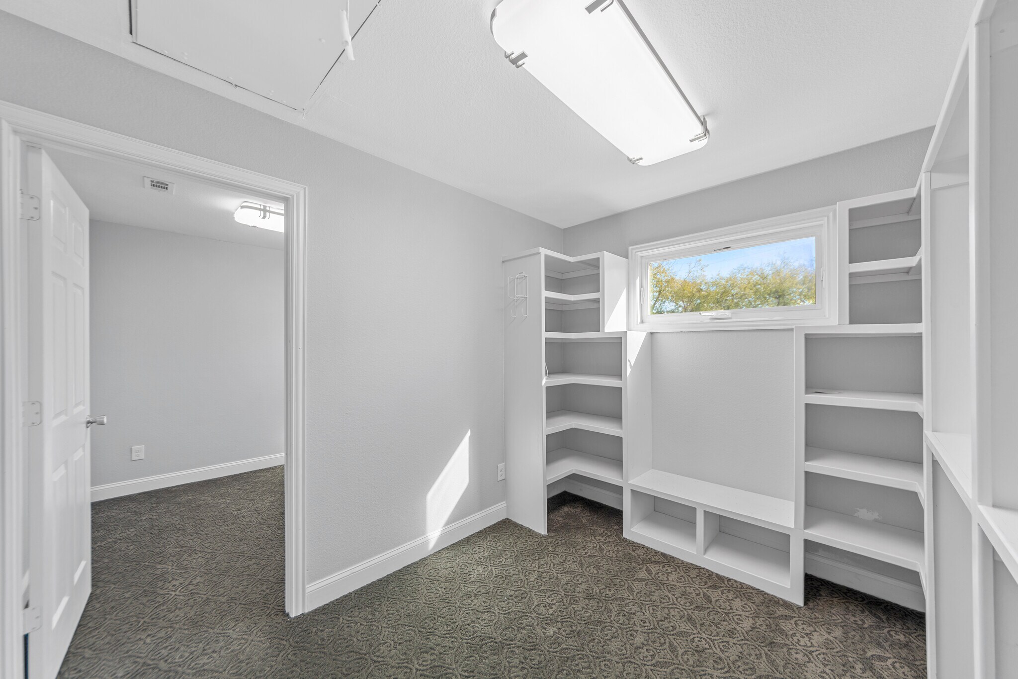 Building Photo - 3316 Inwood Rd