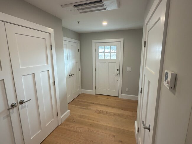 Building Photo - 42 O'Neil St