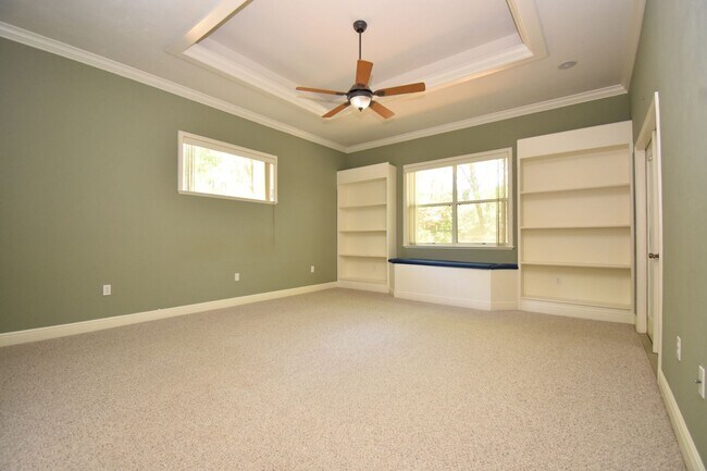 Building Photo - 2414 SW 98 Dr