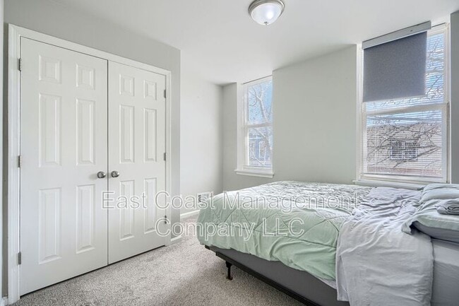 Building Photo - 2308 Jefferson St