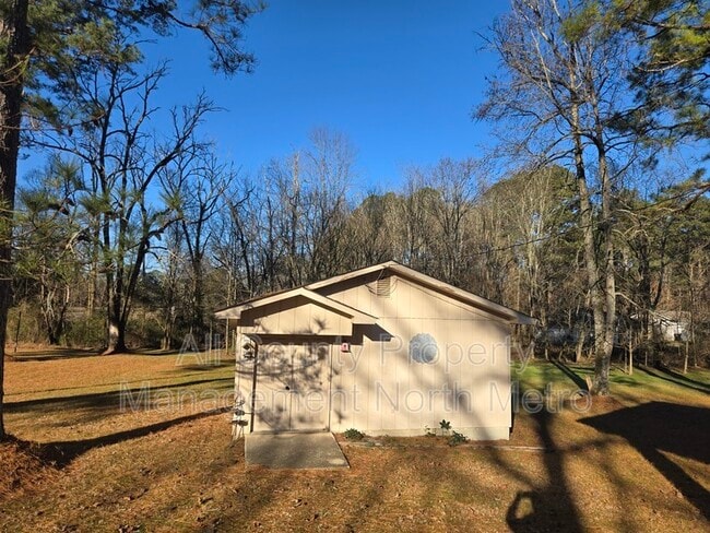 Building Photo - 2367 Graysville Rd