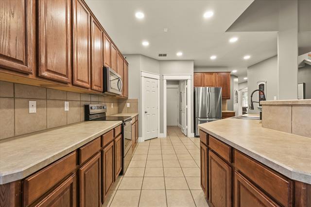 Building Photo - 4721 Heron Pond Ln