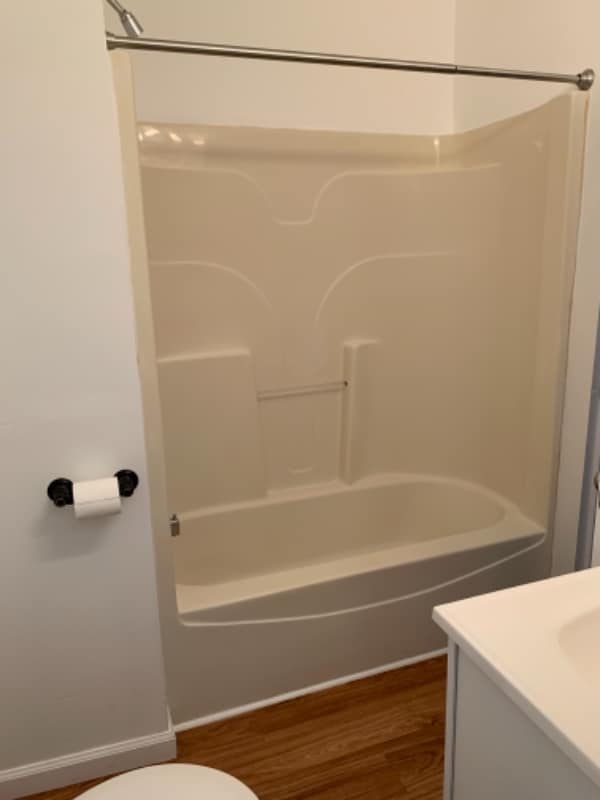 Building Photo - 414 8th St