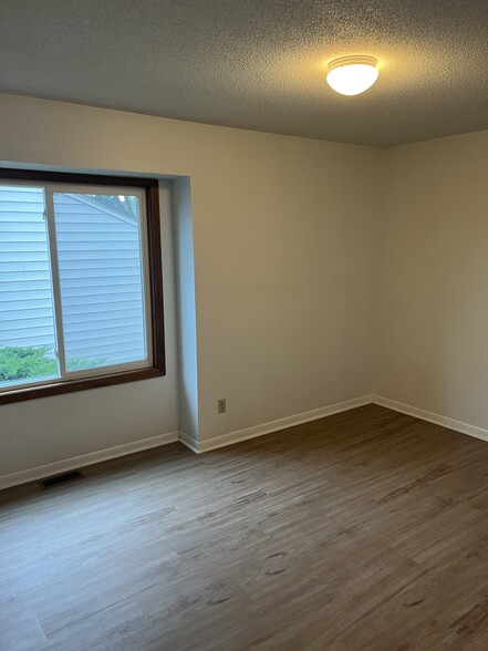 Building Photo - 1315 NW 90th St