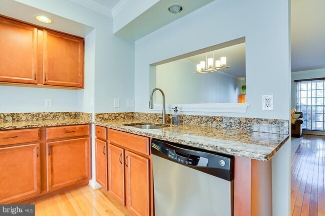 Building Photo - 12867 Mill House Ct