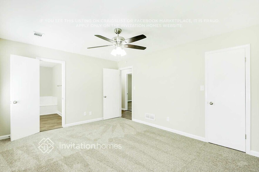 Building Photo - 65 Salem Meadow Dr