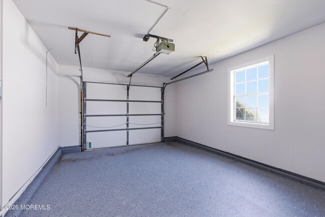 Building Photo - 2 Leighton Ln