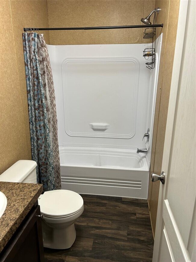 Building Photo - 172 Old Potato Rd