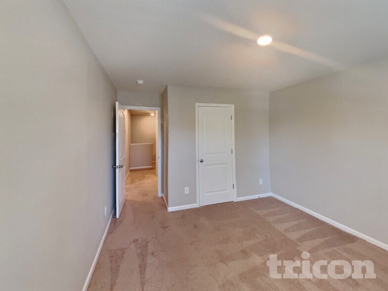 Building Photo - 85 Parkers Gate Dr