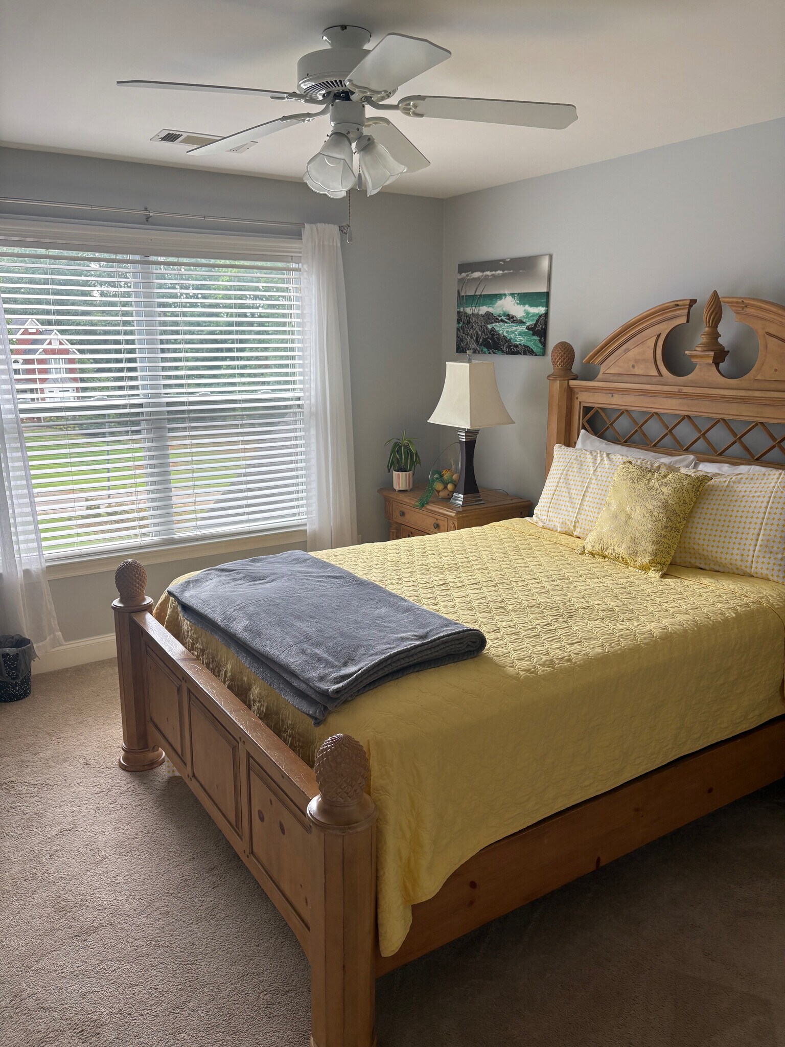 Building Photo - Room in House on Ridgemoor Dr