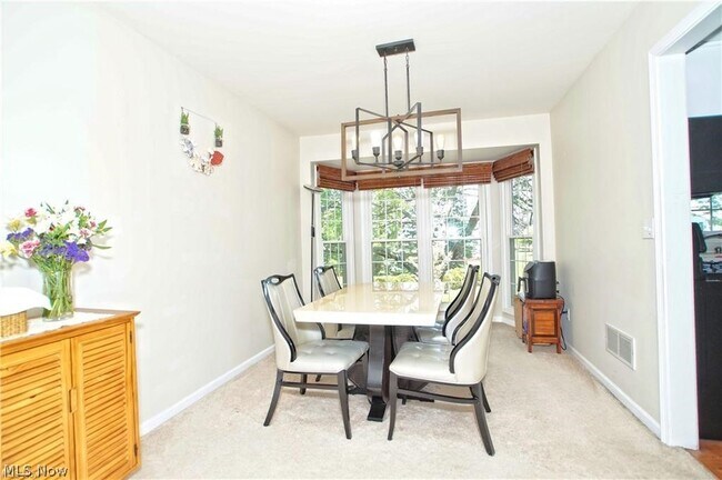 Building Photo - 3055 Appleby Ln