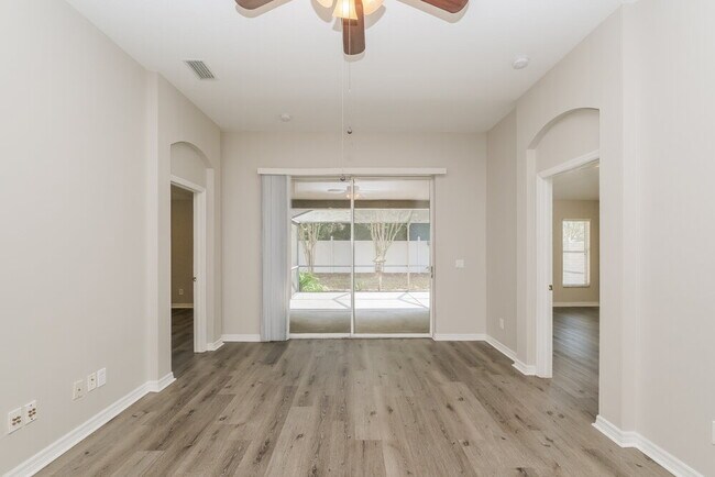 Building Photo - 7602 Citrus Blossom Dr