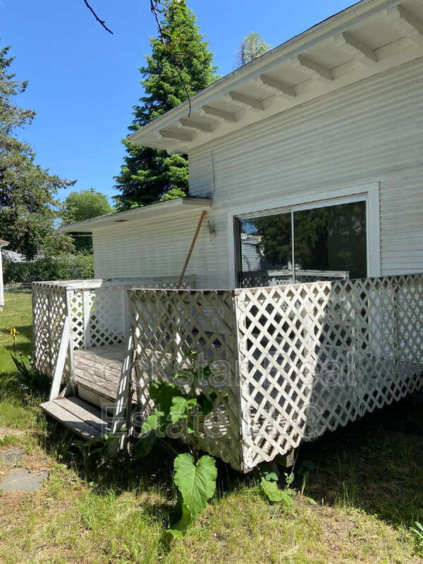 Building Photo - 4235.5 E Hartson Ave