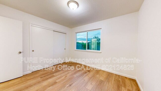 Building Photo - 353 E Robles Ave