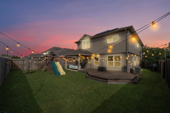 Building Photo - 10902 Barker View Dr