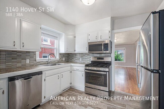 Building Photo - 1140 Hovey St SW