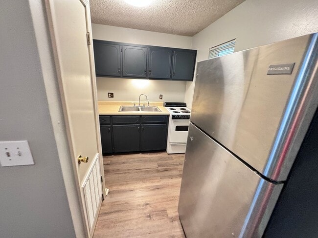 Building Photo - 1309 Access Rd