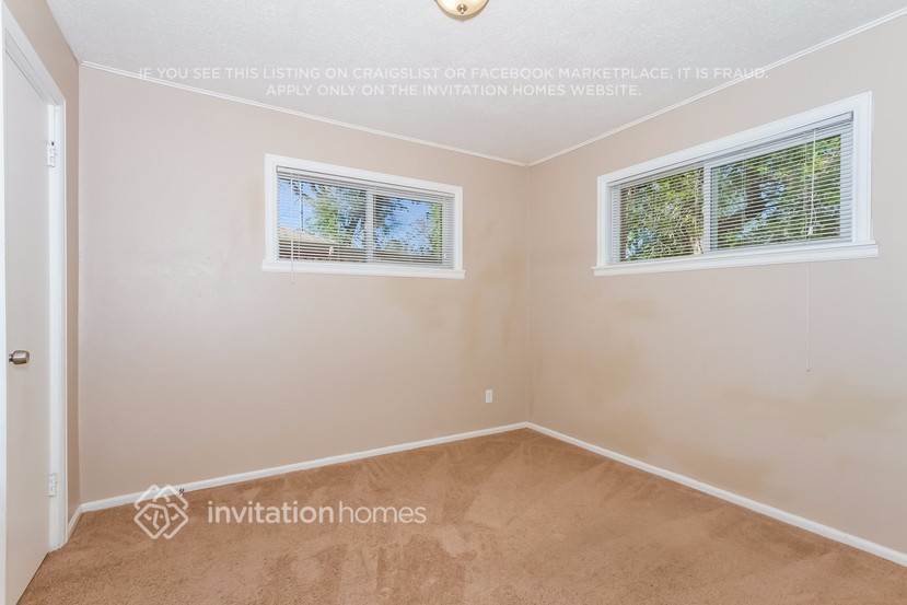 Building Photo - 9301 Lillian Ln