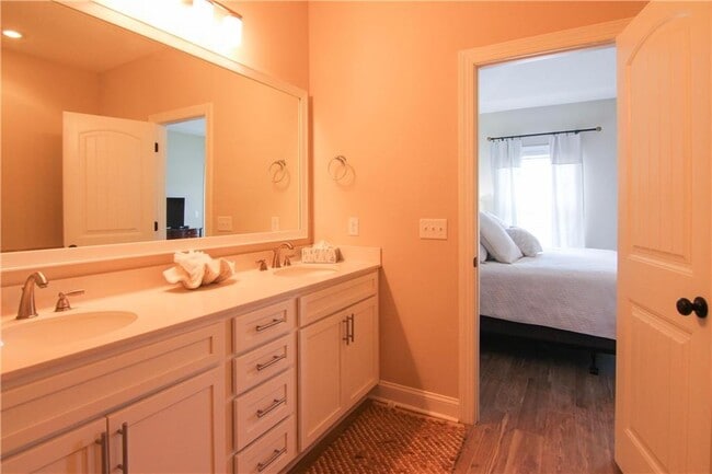 Building Photo - 1503 Mariners Cir