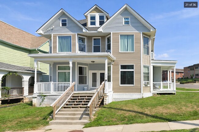 Building Photo - 308 Hill St