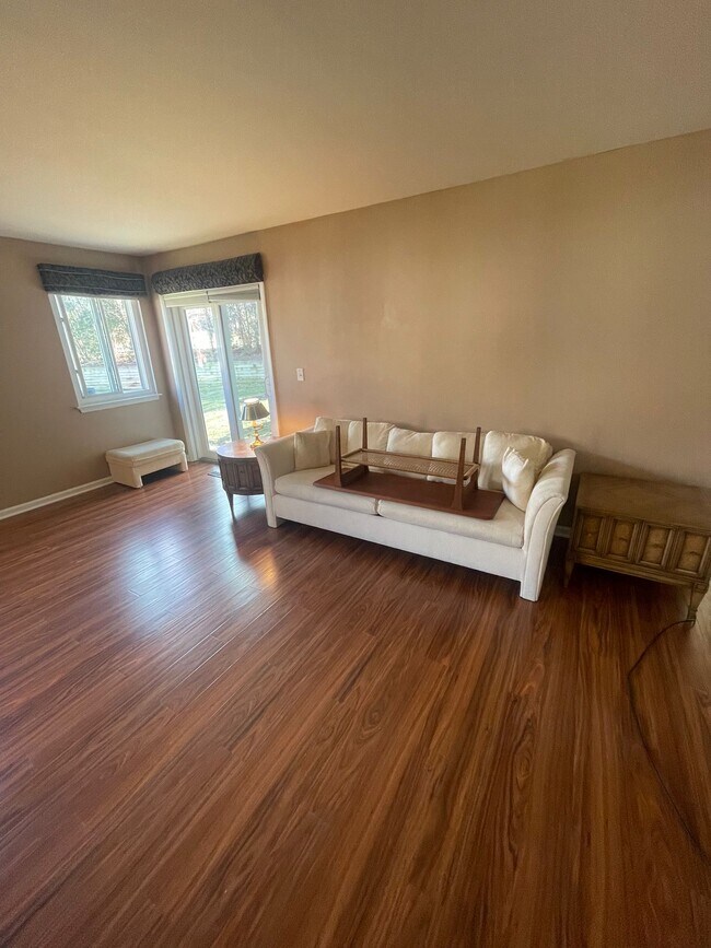 Building Photo - 1125 Auburn Ln