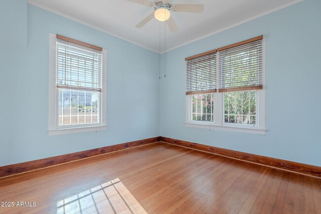 Building Photo - 711 E McKinley St