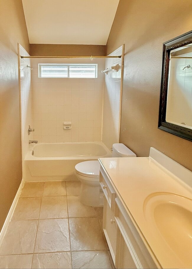 Building Photo - 22435 Cascade Springs Dr