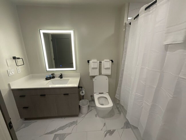 Building Photo - 4903 Edgemoor Ln