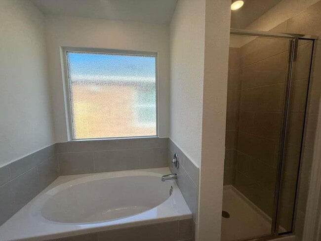 Building Photo - 577 Sormonne Lp