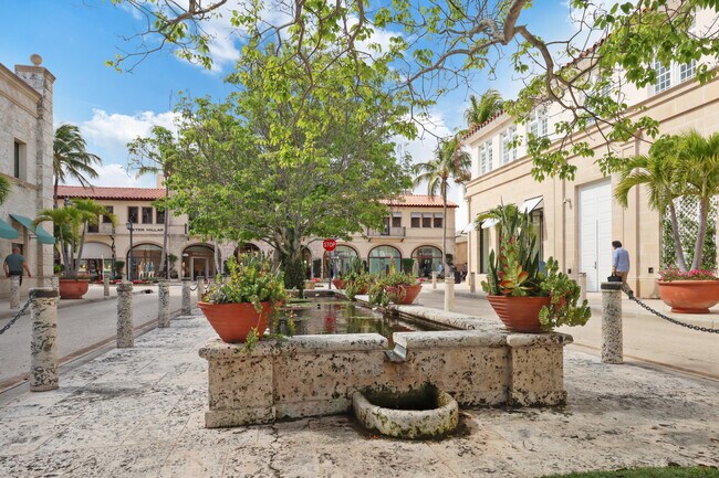 Building Photo - 600 S Dixie Hwy