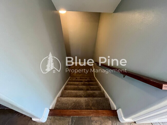 Building Photo - 157 Leesburg Ln